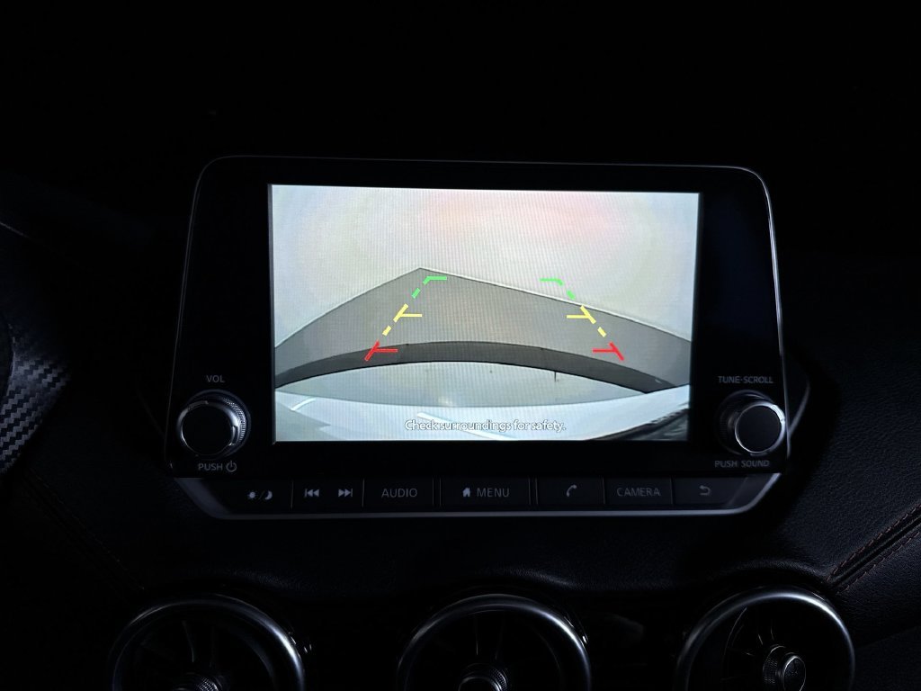 Used 2025 Aspen White Nissan SR image 27