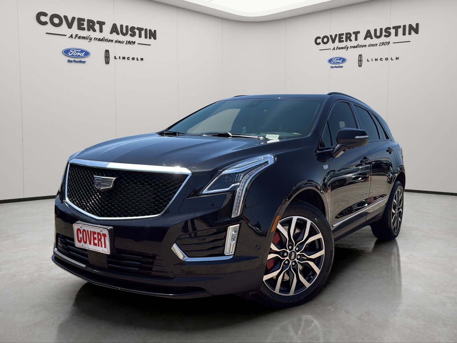 Used 2023 Black Cadillac Sport image 2