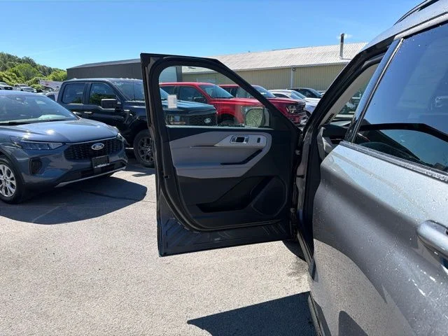 Used 2026 Carbonized Gray Metallic Ford Active image 19