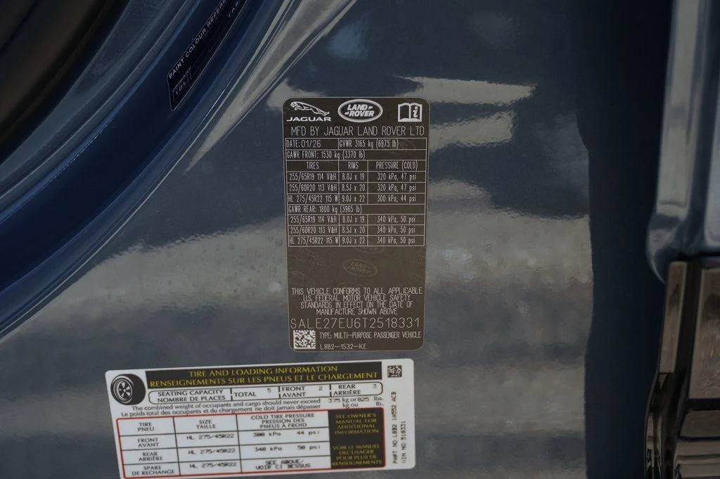 Certified Used 2026 Blue Land Rover X-Dynamic SE image 31