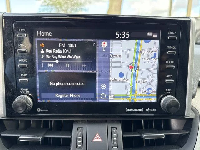 Used 2019  Toyota Limited image 30