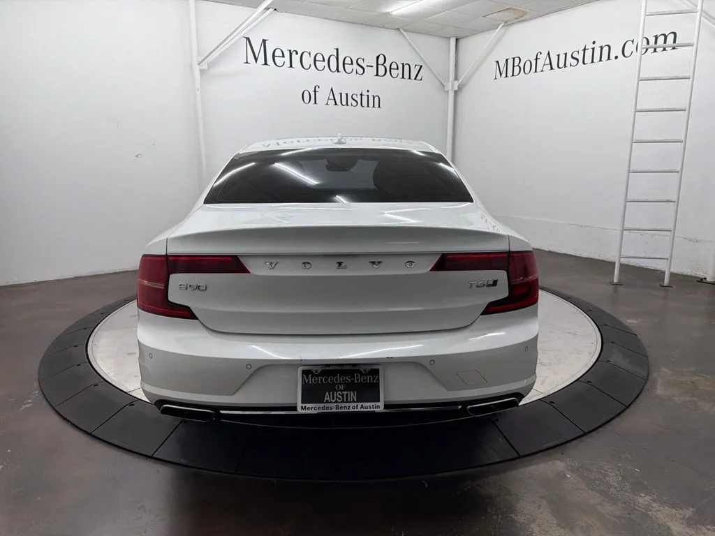 Used 2018  Volvo T6 Inscription image 6