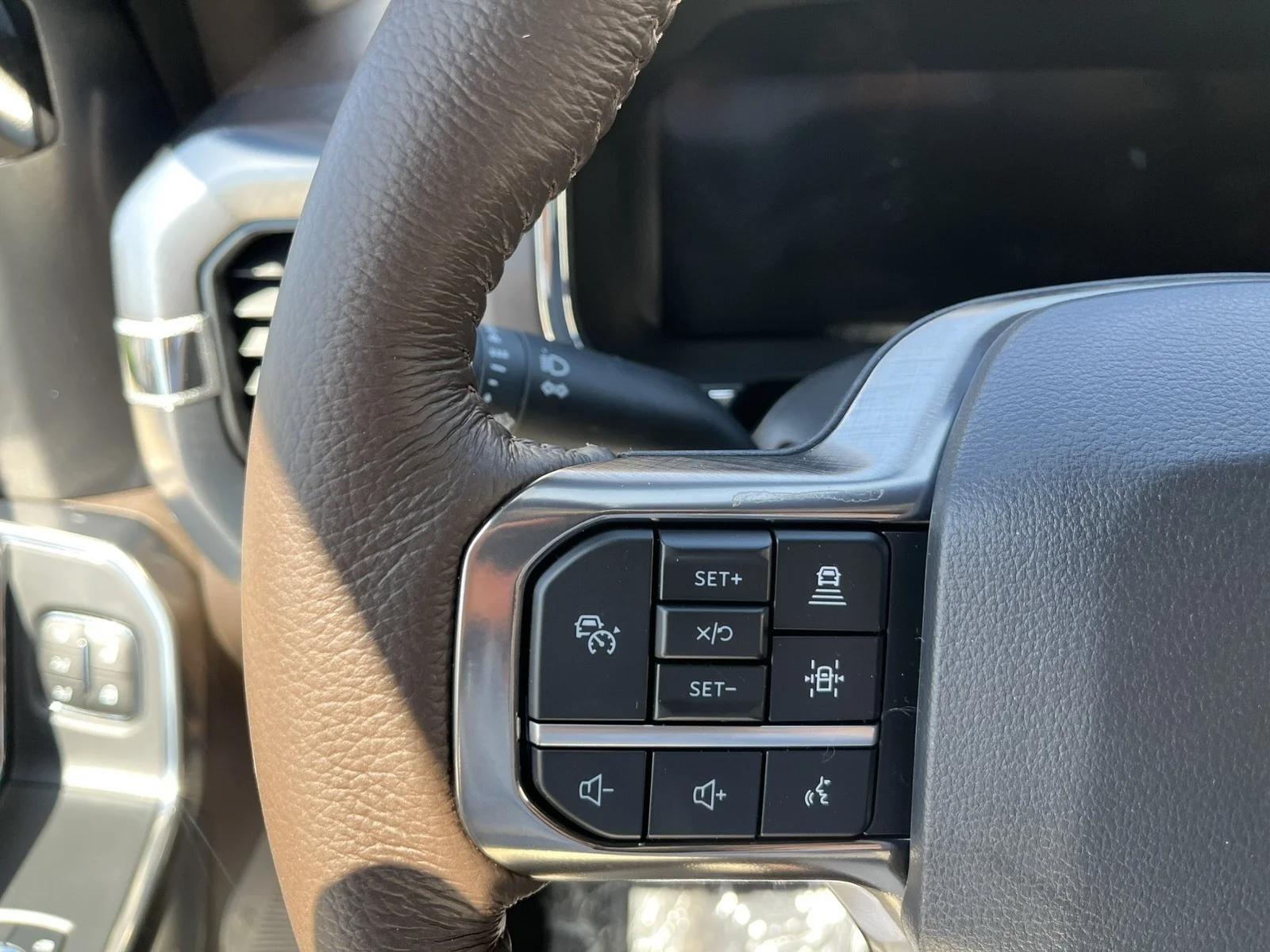 New 2026 Agate Black Metallic Ford King Ranch® image 22