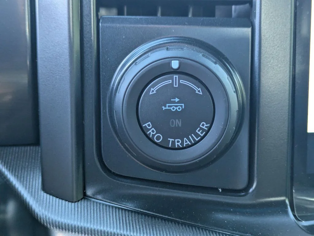 New 2026 Agate Black Metallic Ford Lariat image 27