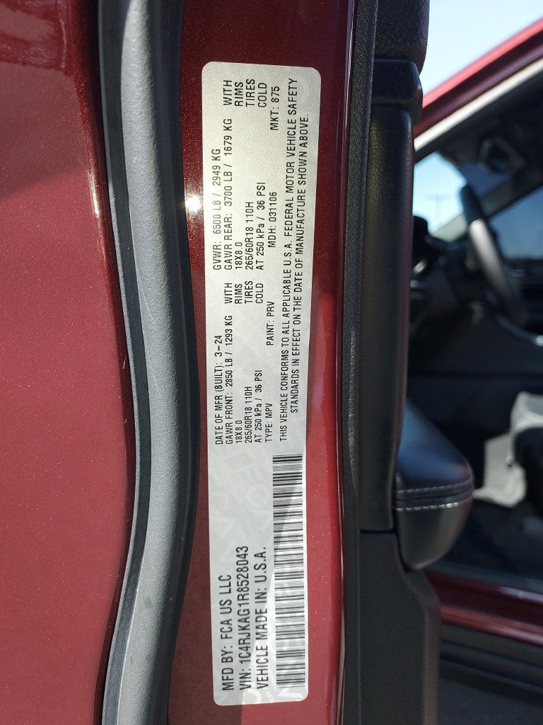 Used 2024 Red Jeep Laredo image 25