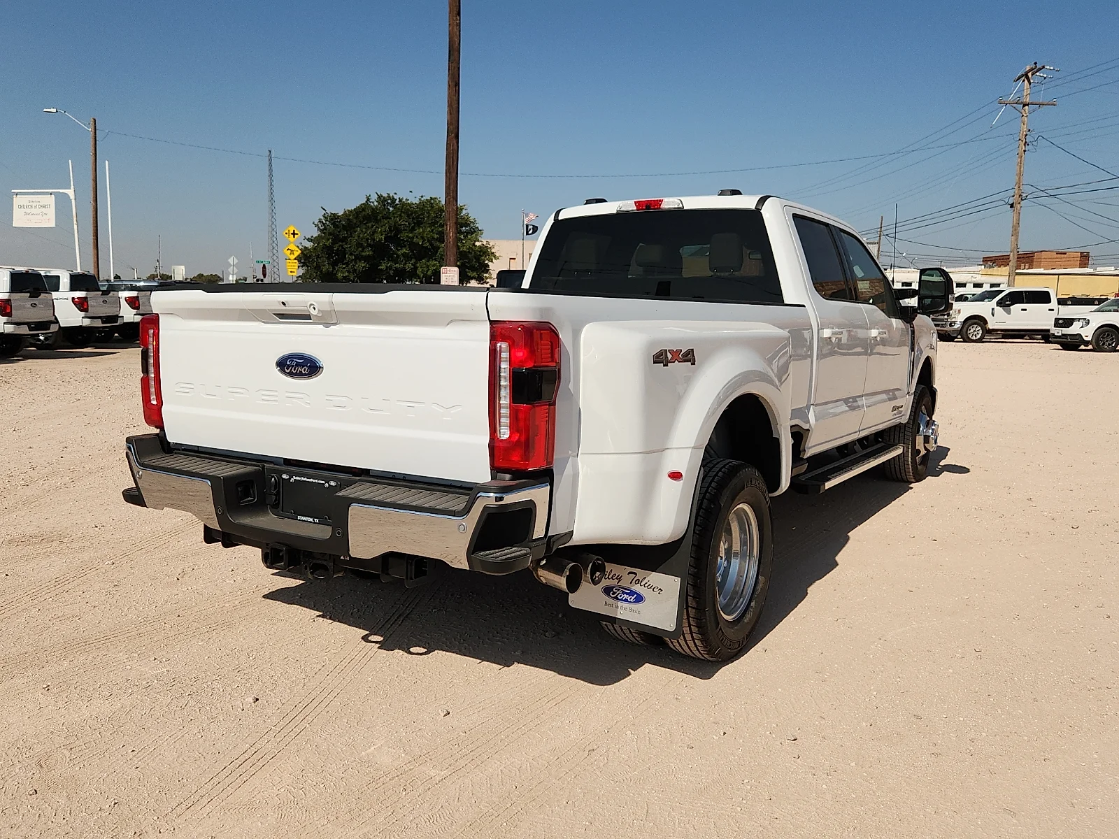 New 2026 Oxford White Ford Lariat image 7
