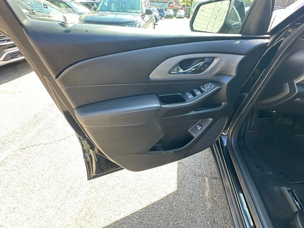 Used 2024 Black Chevrolet LT Cloth image 7