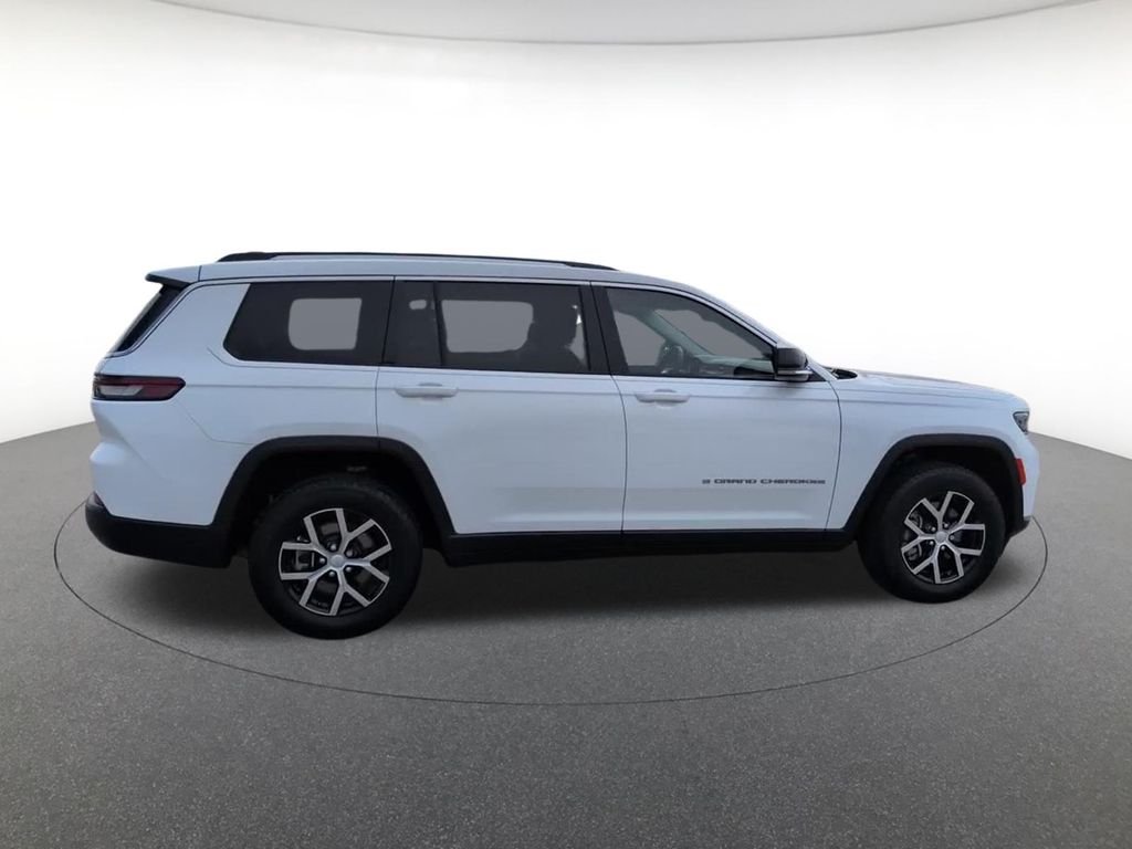 Used 2023 White Jeep Limited image 5