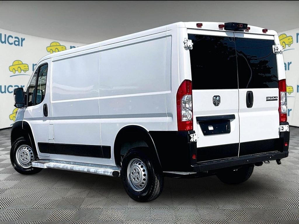Used 2025 White Ram Base image 4