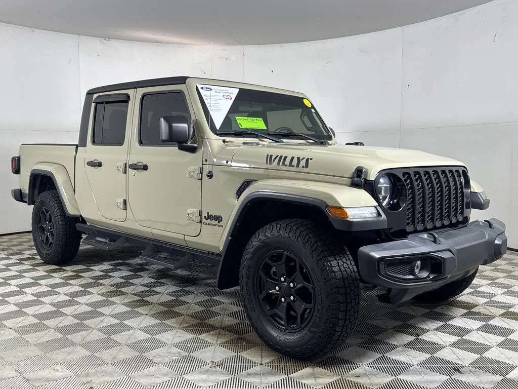 Used 2022 Beige Jeep Willys image 1