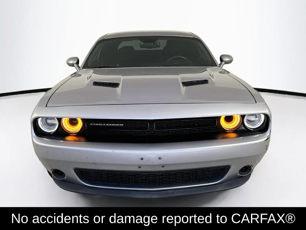 Used 2016 Billet Clearcoat Dodge SXT image 2