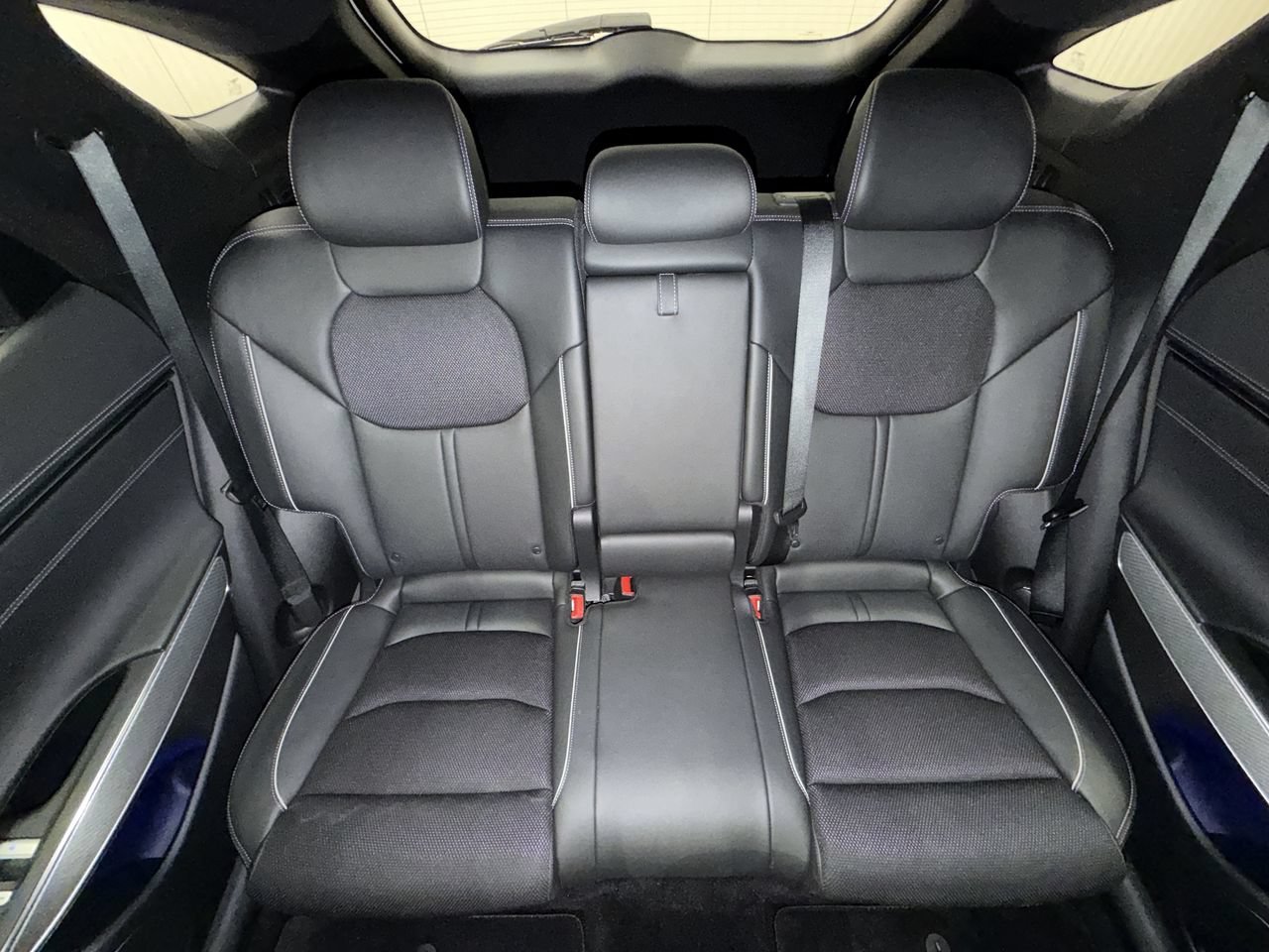2023 GENESIS GV70 Standard - Photo 21