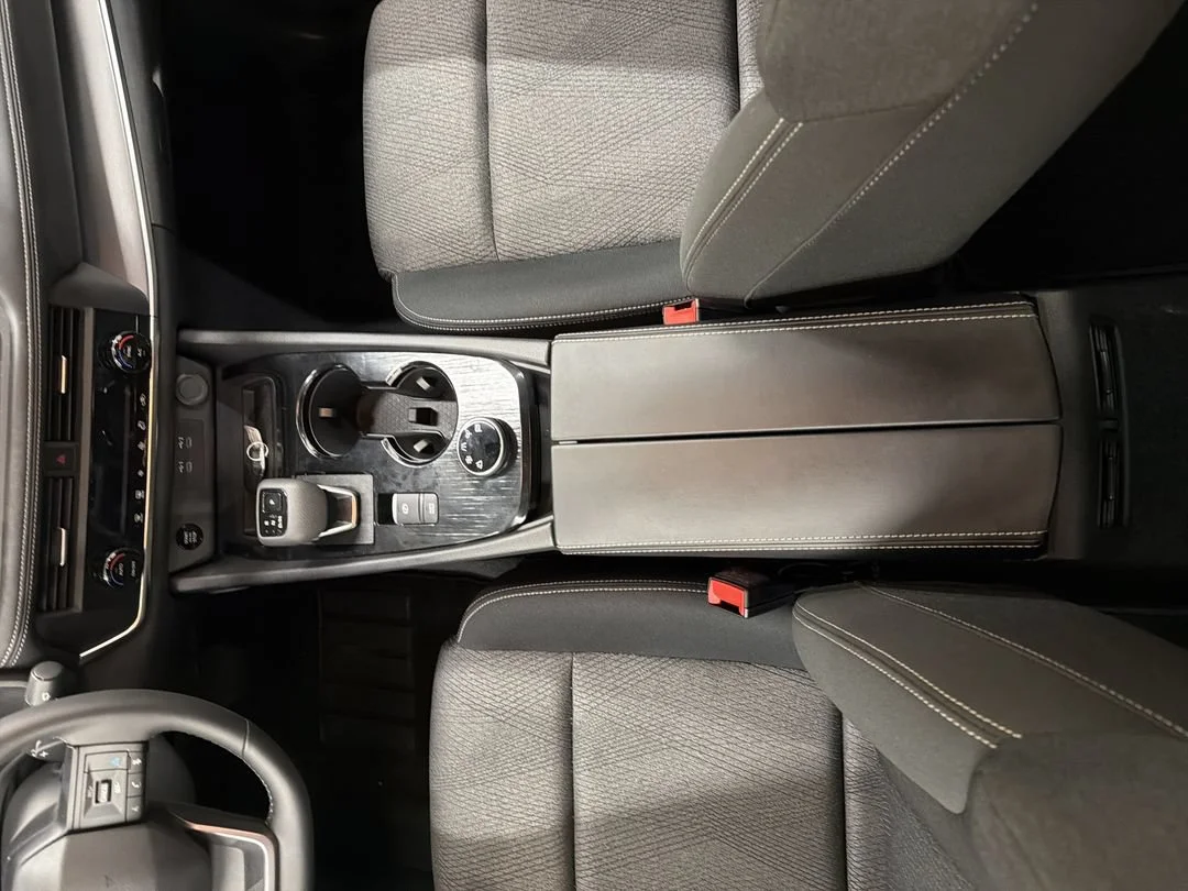 2025 Nissan Rogue SV - Photo 22