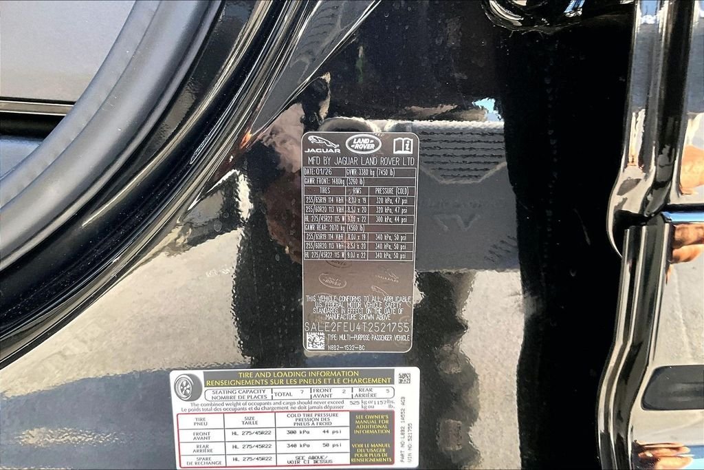 New 2026 Santorini Black LAND ROVER X-Dynamic SE image 8