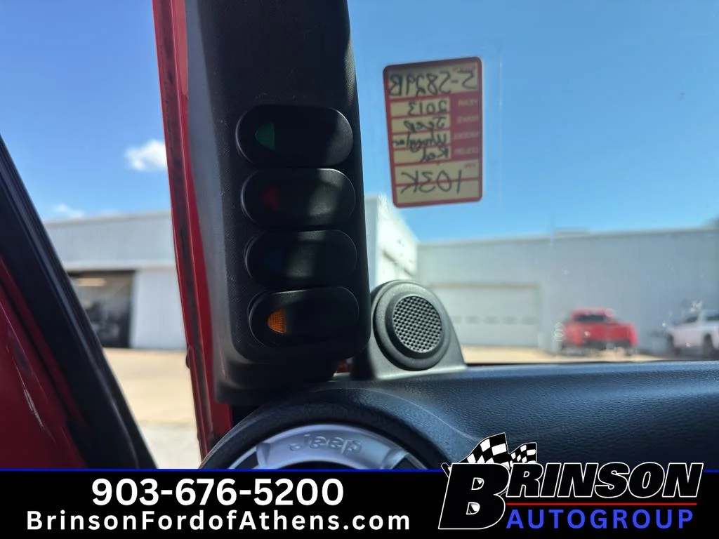 Used 2013 Rock Lobster Clearcoat Jeep Sahara image 14