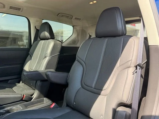 Used 2025 Grand Blue INFINITI SENSORY image 9