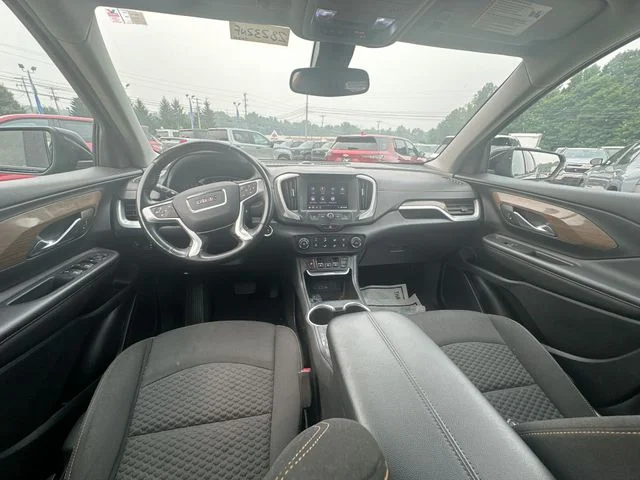 Used 2020 Blue GMC SLE image 23