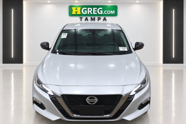 Used 2021 Brilliant Silver Metallic Nissan 2.5 SR image 5