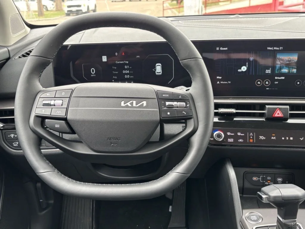 2026 Kia Sportage SX - Photo 10