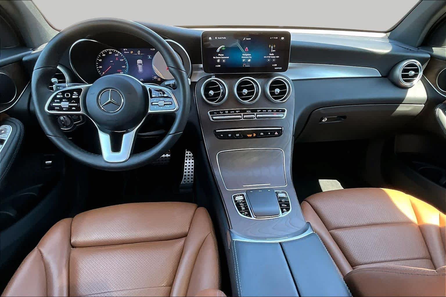 Used 2021 designo Cardinal Red Metallic Mercedes-Benz GLC 300 image 15
