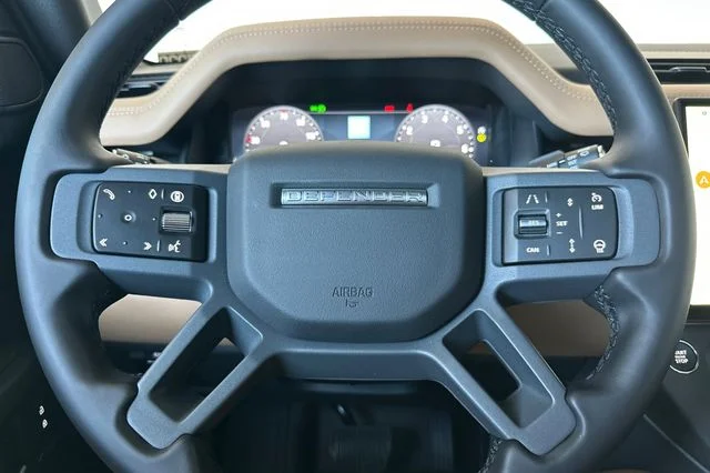 New 2026 Woolstone Green Land Rover X-Dynamic SE image 22