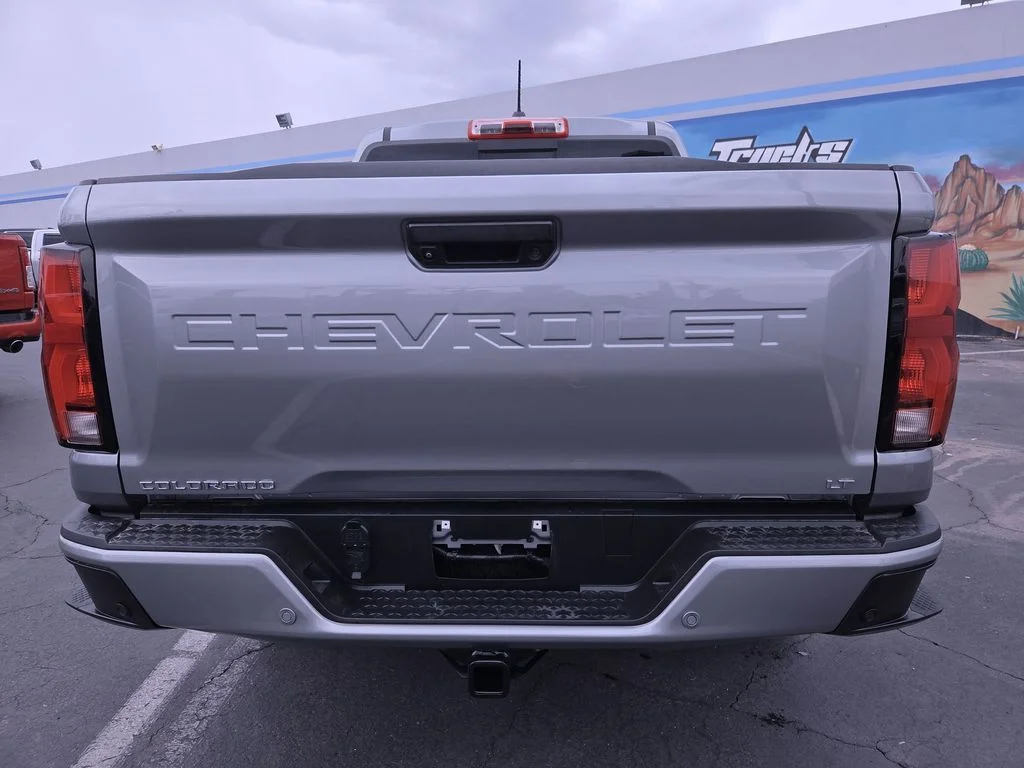 Used 2023 Gray Chevrolet LT image 27