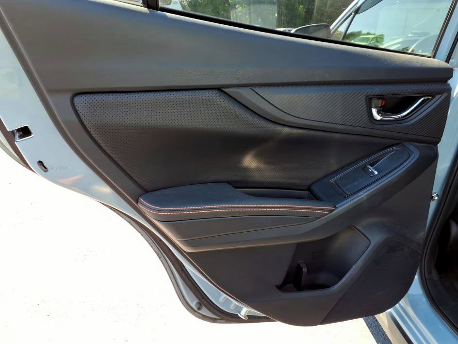 Used 2019 Cool Gray Khaki Subaru Limited image 13
