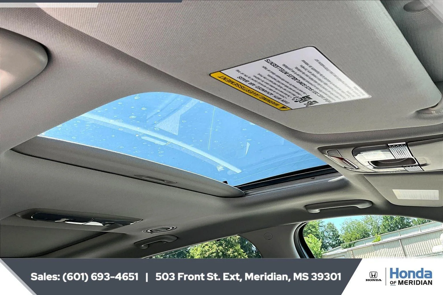 Used 2025 Everlasting Silver Kia SX image 16