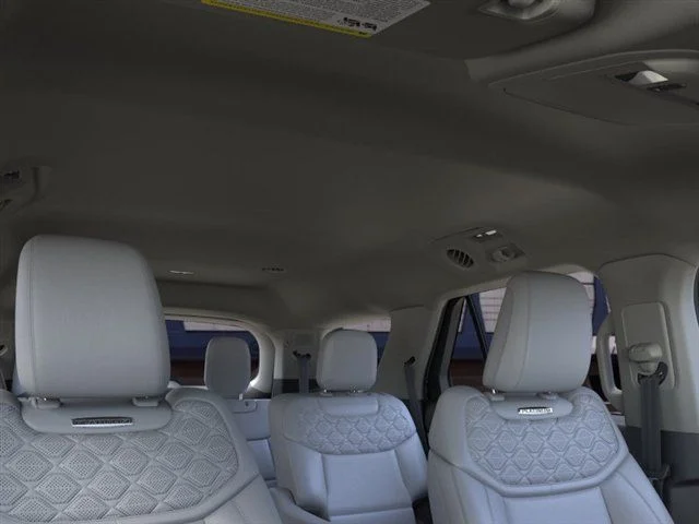 New 2026 Star White Metallic Tri-Coat Ford Platinum image 22