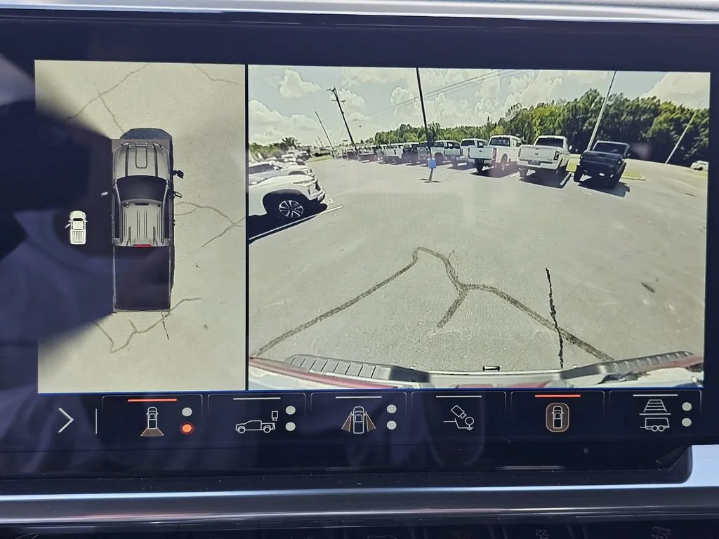 Used 2025 Sterling Metallic GMC SLT image 32