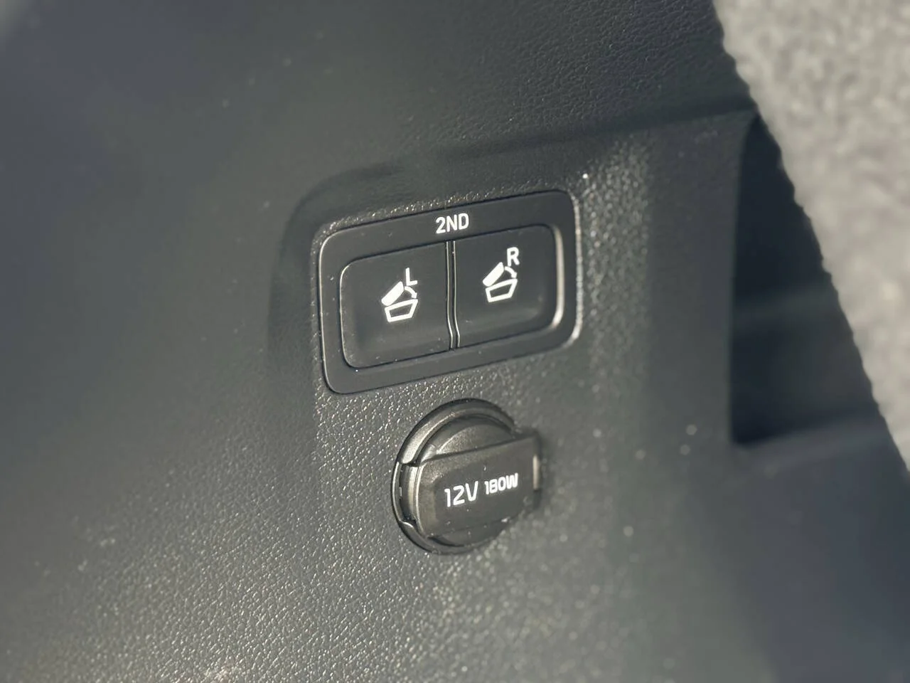 Used 2023 Gray Kia S 4dr SUV image 28