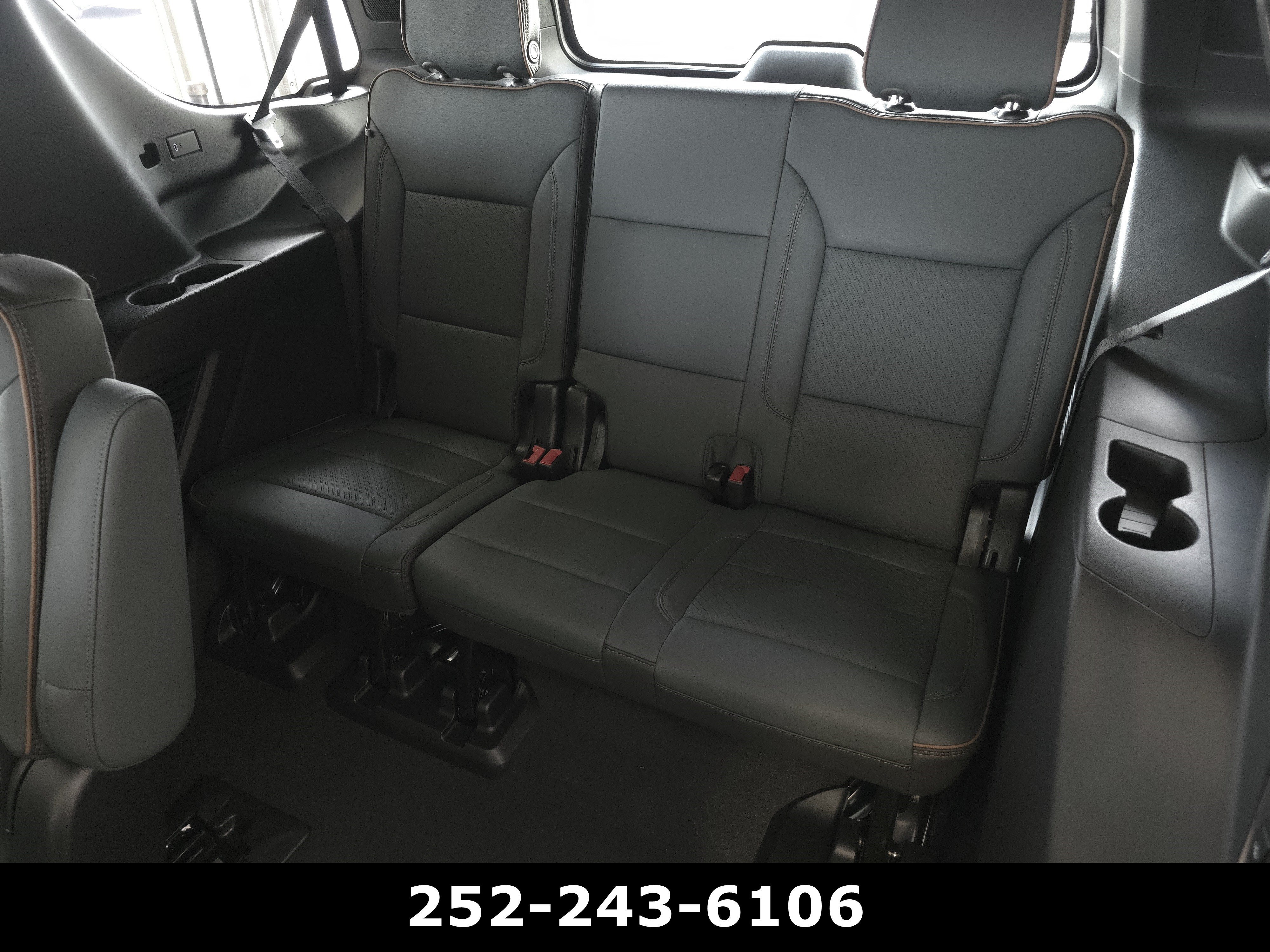 Used 2026 Midnight Pine GMC AT4 image 36