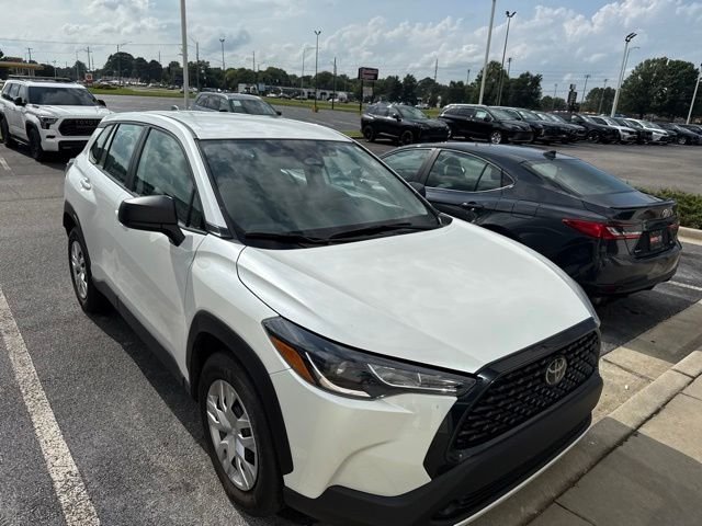 Used 2025  Toyota L image 4