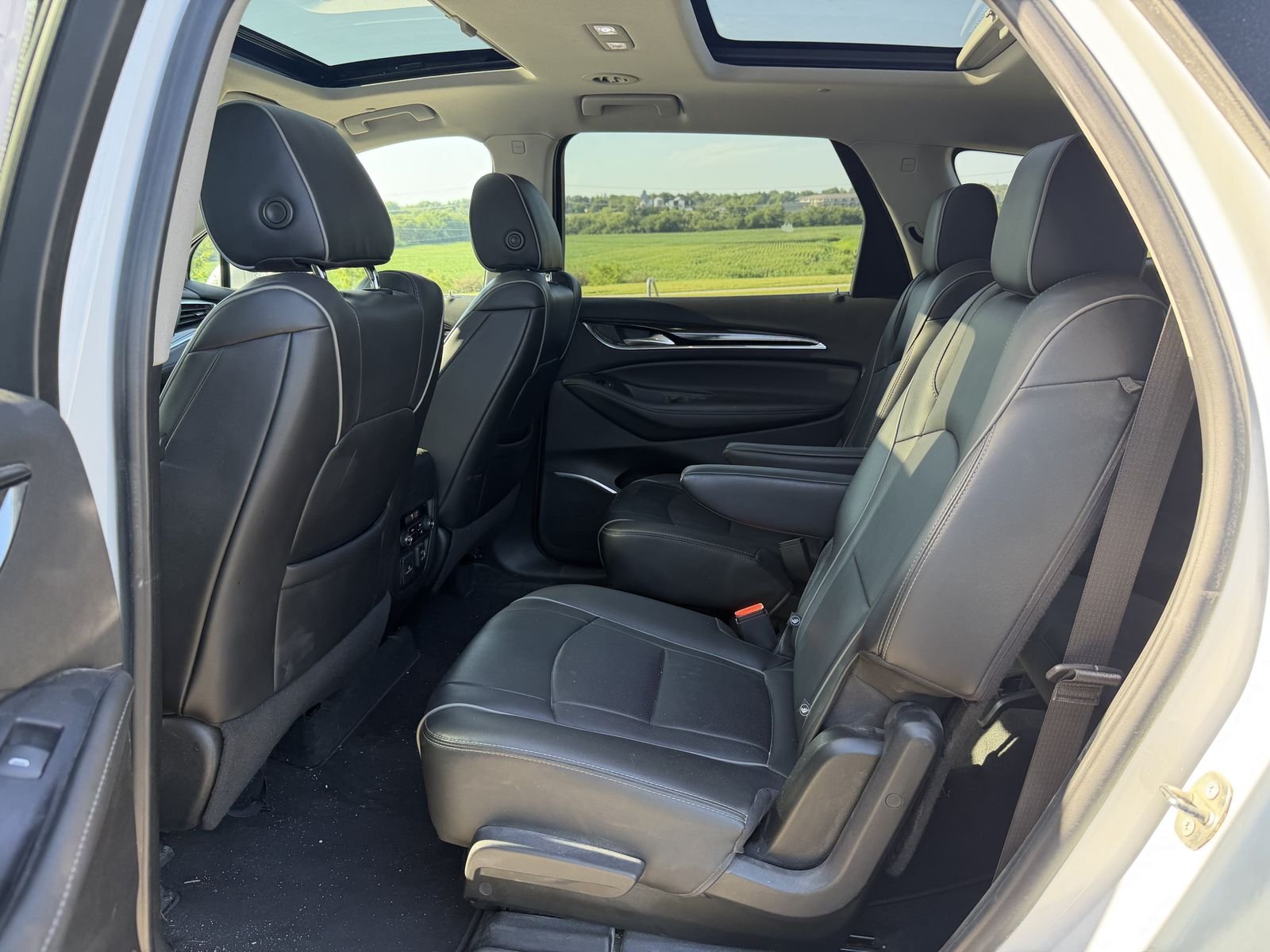 Used 2020 White Buick Avenir image 4
