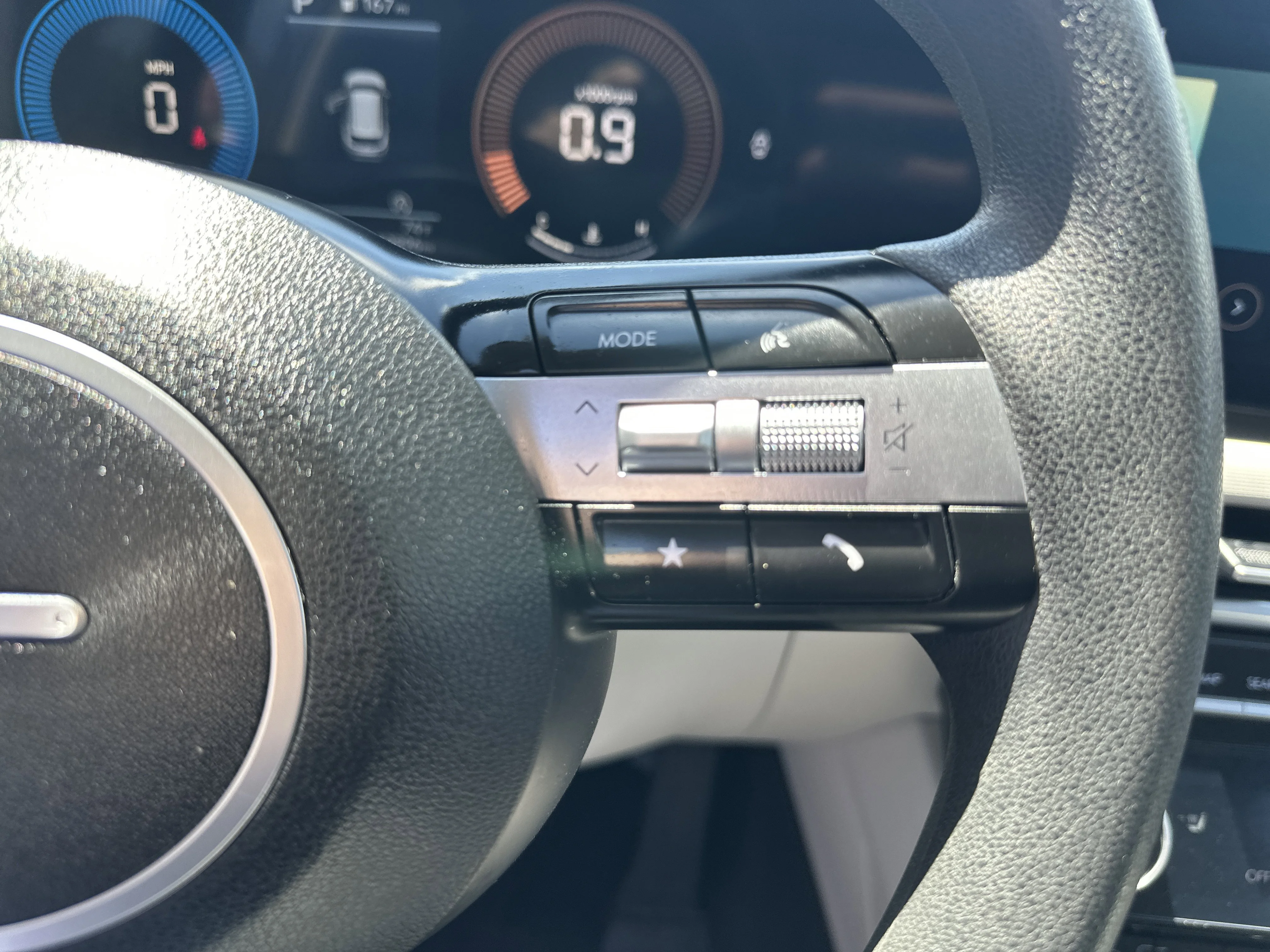 Used 2025 Ecotronic Gray Hyundai SEL image 12
