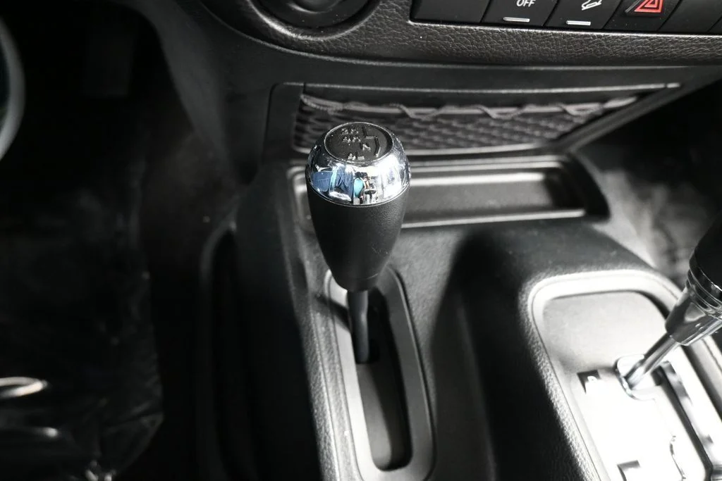 Used 2018 Bright White Clearcoat Jeep Unlimited Sport image 21
