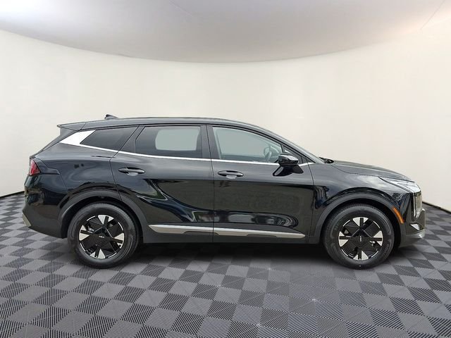 Used 2026 Black Kia LX image 8