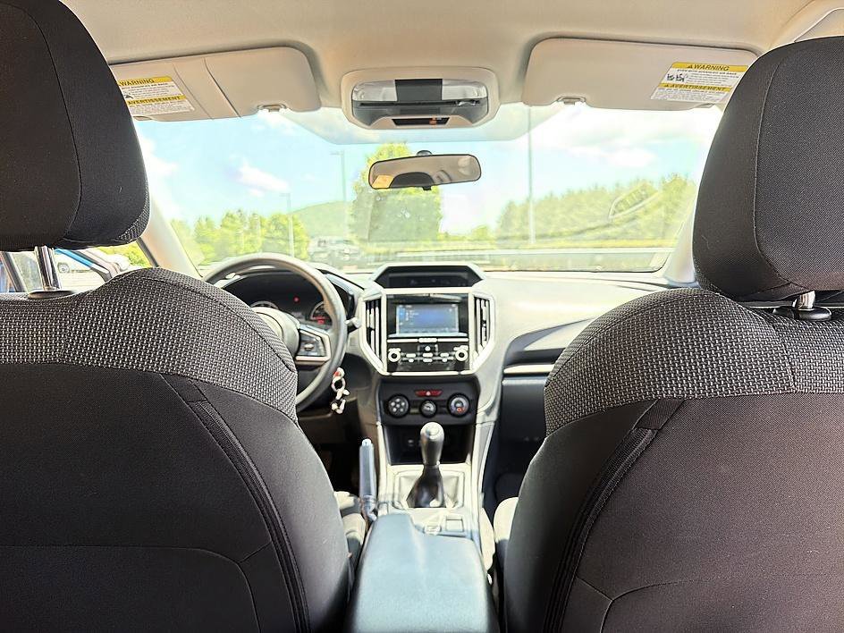 Used 2022 Ocean Blue Pearl Subaru Base image 18