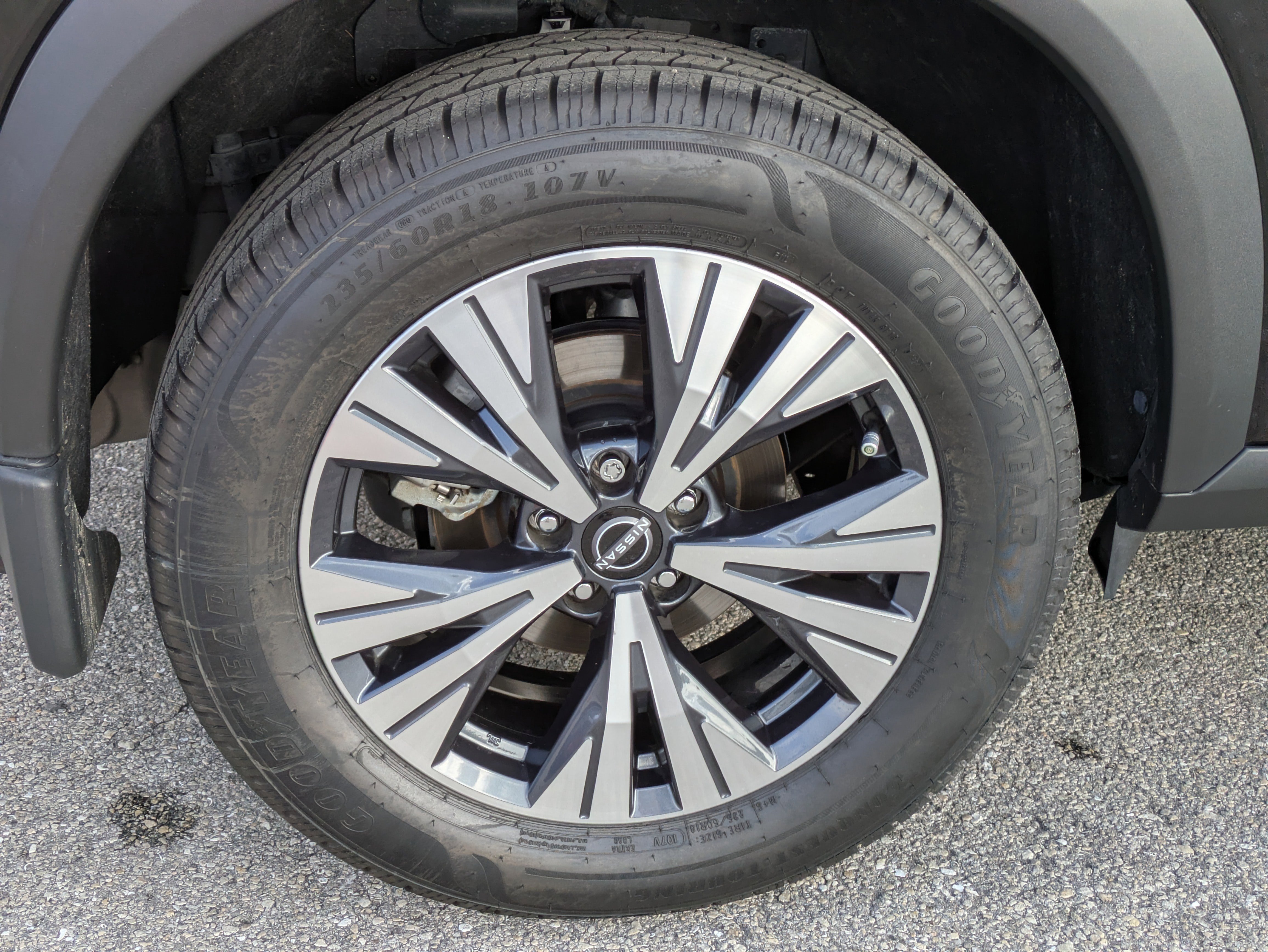 2023 Nissan Rogue SV - Photo 11