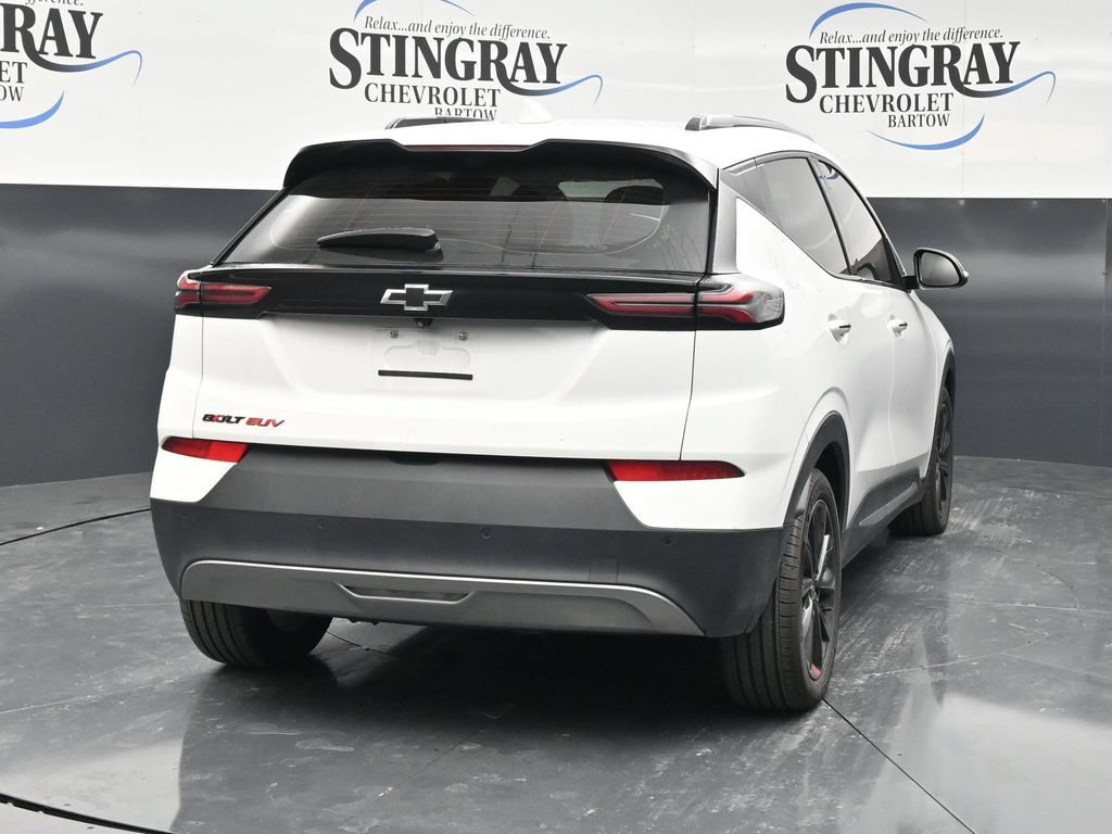 Used 2023 SUMMIT WHITE Chevrolet Premier image 8
