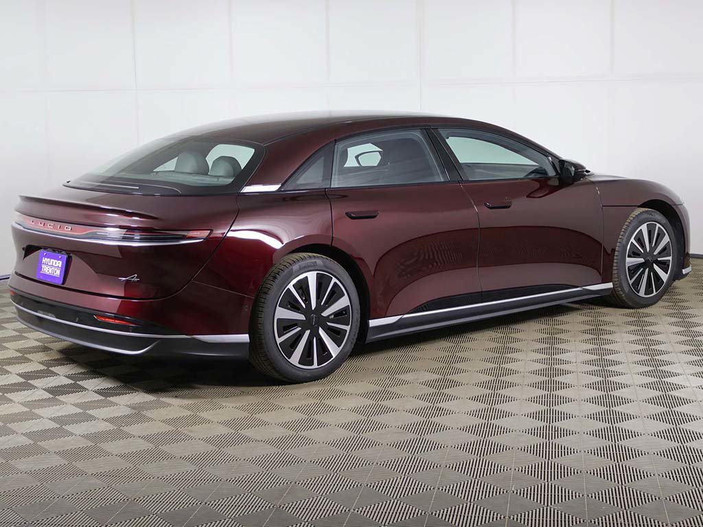 Used 2023 Red Lucid Pure image 11