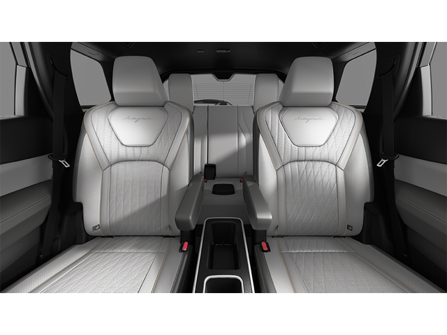New 2027 2T RAD WHT INFINITI Autograph AWD image 16