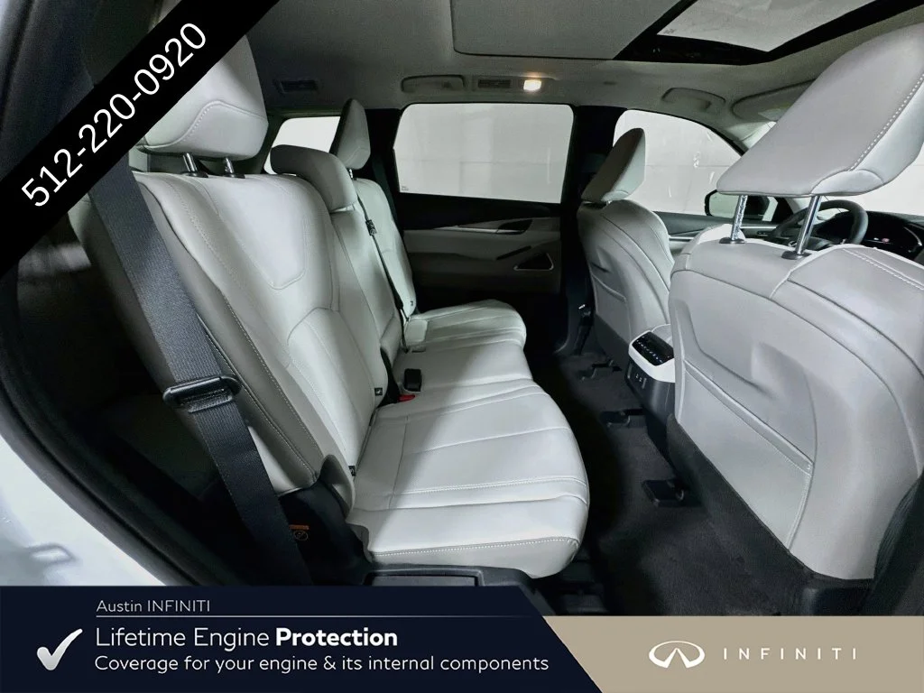 New 2027 White INFINITI LUXE image 37