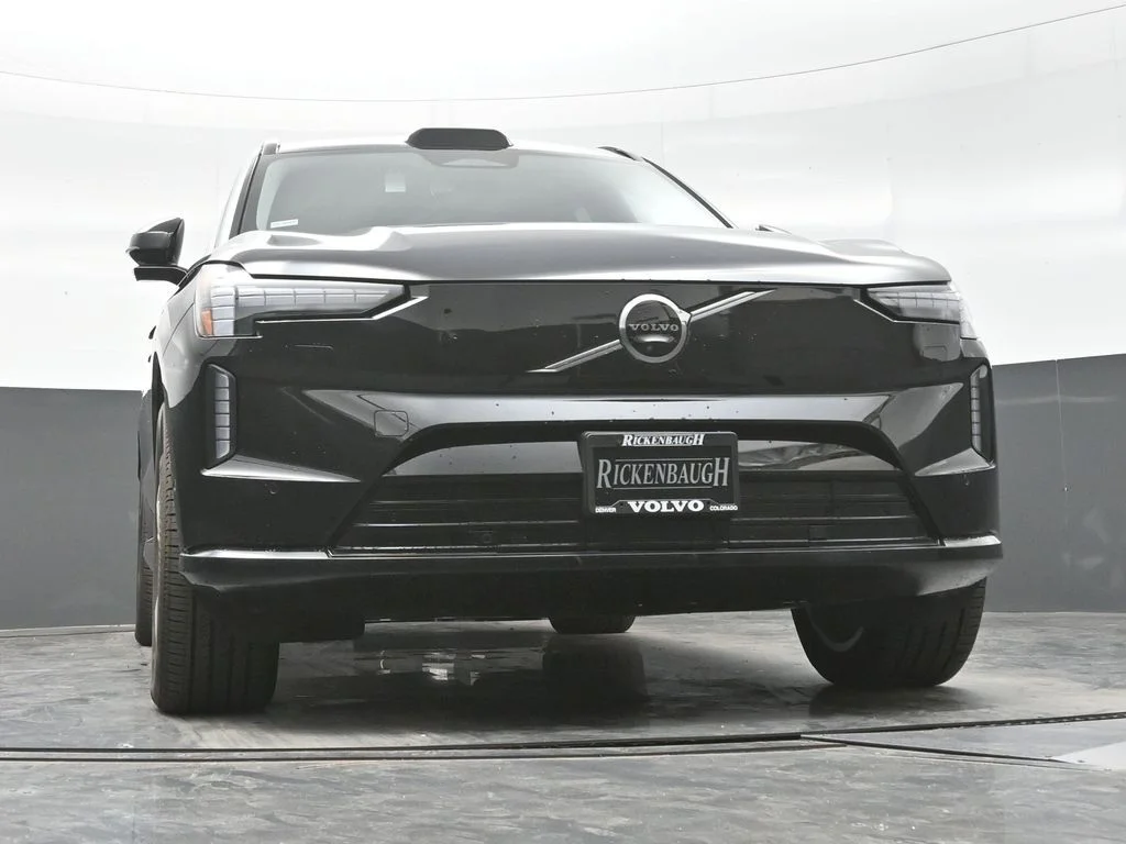 2025 Volvo EX90 Plus - Photo 38