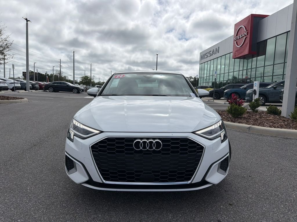 Used 2024  Audi 40 Premium image 2