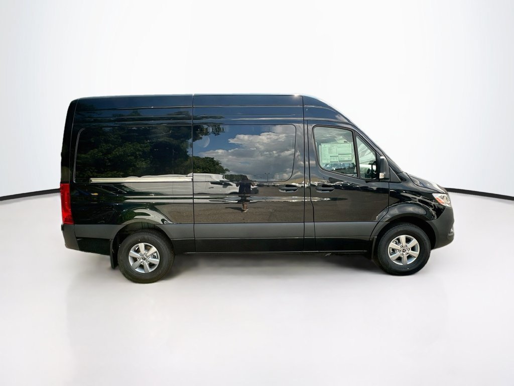 New 2026 Obsidian Black Metallic Mercedes-Benz Crew 144 WB image 36