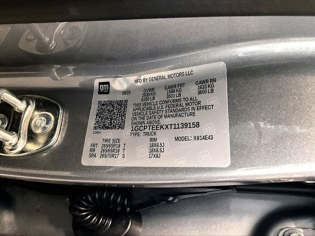 Used 2026 Gray Chevrolet Trail Boss image 37