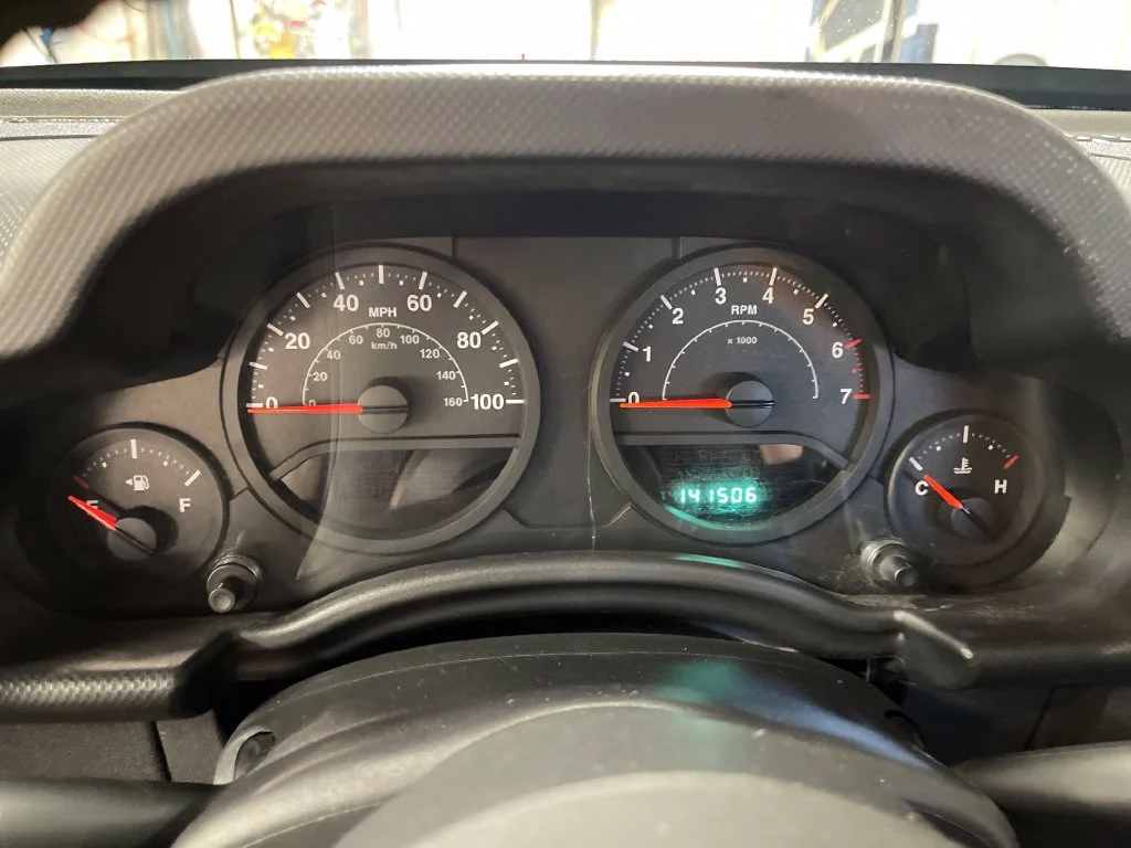 Used 2008 Black Jeep X image 21