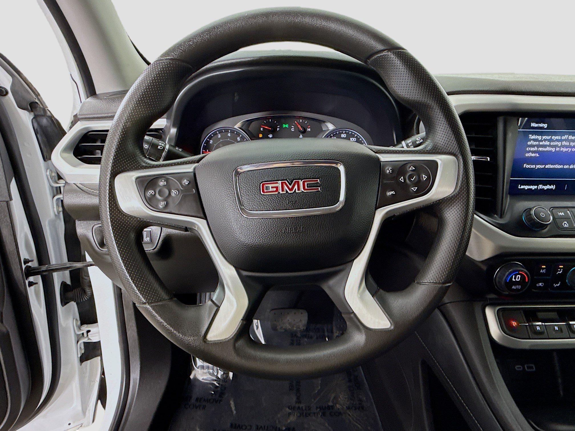 Used 2023 Summit White GMC SLE image 13