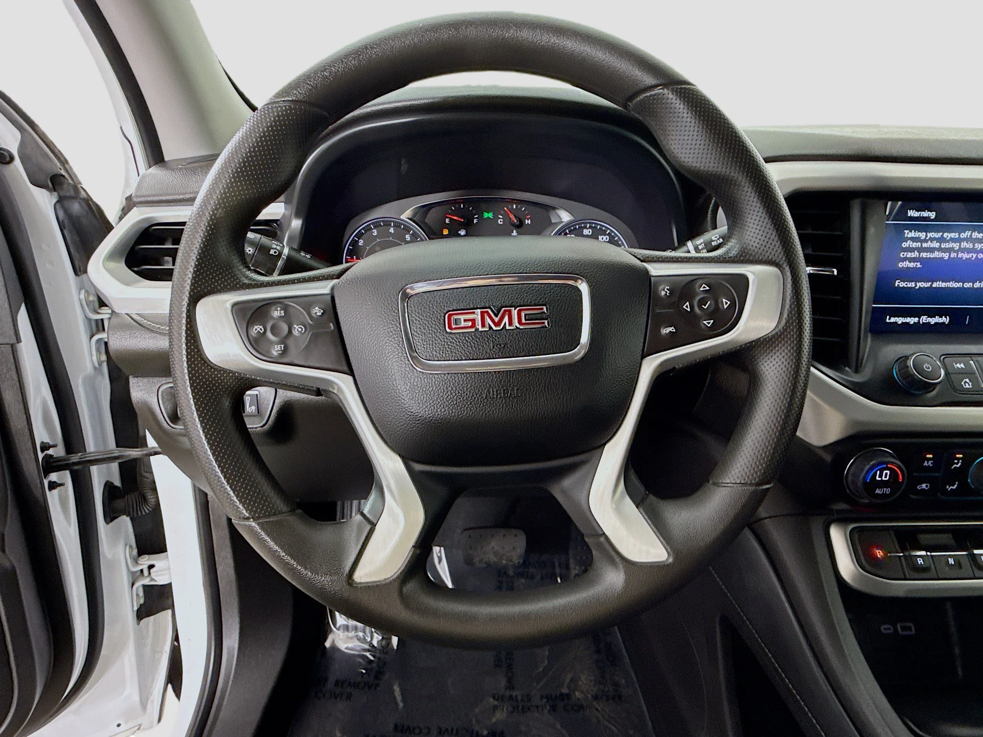 Used 2023 Summit White GMC SLE image 13